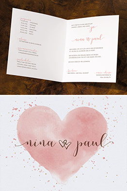 Aufgeklappte, innen mit Texten bedruckte Einladungskarte